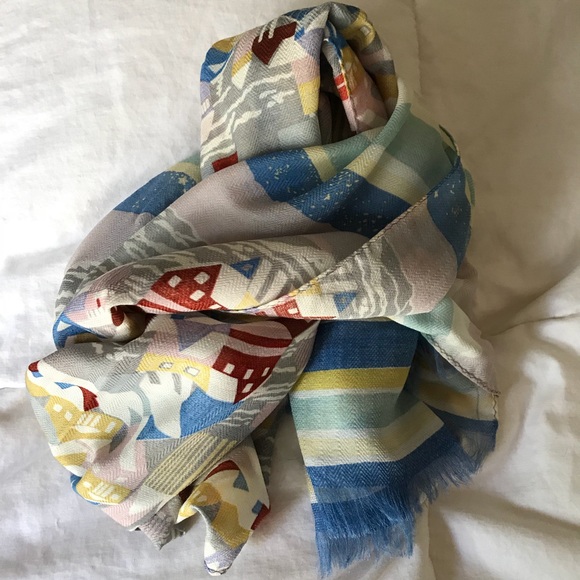 Anthropologie Accessories - Lightweight Anthropologie Scarf